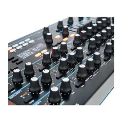 Novation Peak | سینتی سایزر نویشن - سازکالا
