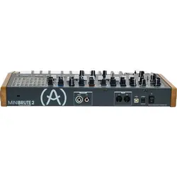 سینتی سایزر Arturia MiniBrute 2 - سازکالا