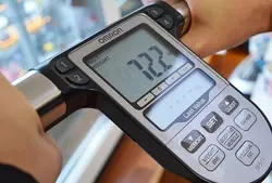 ترازو دیجیتال BF511 امرون (Omron)