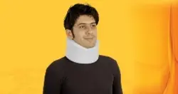 گردن بند طبی اسفنجی قوسدار