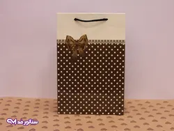 پاکت هدیه طرح قهوه ای خالدار B8030 | بدلیجات سناتورمد