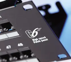 خرید پچ پنل 16 پورت CAT6 مدل UC-PNL6-16 - شبکه کاران | بانک تجهیزات شبکه و وایرلس