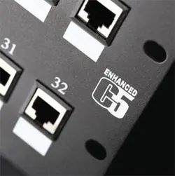 قیمت پچ پنل | مشخصات و خرید پچ پنل 32 پورت CAT-5e Shielded مدل UC-PNL5e-S-32