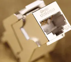 تجهیزات پسیو شبکه | کیستون شبکه یونیکام RJ-45 CAT-6A مدل UC-IDC6A-F