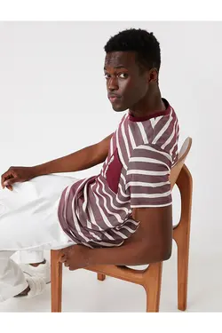 تی شرت آستین کوتاه مردانه کوتون ۲SAM11245HK-زرشکی