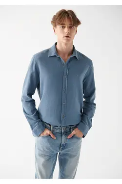 پیراهن اسلیم یقه برگردان آستین بلند مردانه ماوی ۰۲۱۱۲۳-۲۵۷۷۴-آبی