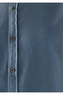 پیراهن اسلیم یقه برگردان آستین بلند مردانه ماوی ۰۲۱۱۲۳-۲۵۷۷۴-آبی