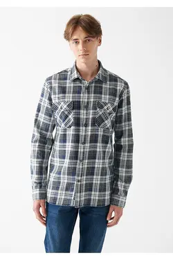 پیراهن اسلیم آستین بلند مردانه ماوی ۰۲۱۰۳۸۹-۸۲۸۲۰