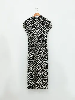 پیراهن سایز بزرگ زنانه مشکی السی وایکیکی