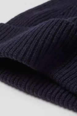 کلاه بافت مردانه سرمه ای اچ اند ام