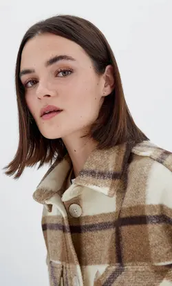 شکت زنانه بژ استرادیواریوس