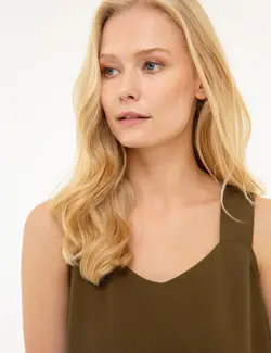 بلوز زنانه خاکی پیرکاردین