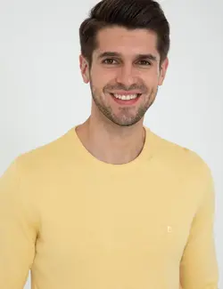 پلیور مردانه زرد روشن پیرکاردین