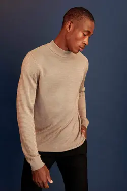 پلیور یقه اسکی مردانه بژ دفاکتو