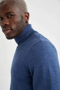 پلیور یقه اسکی مردانه نیلی دفاکتو