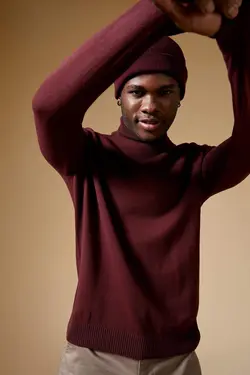 پلیور یقه اسکی مردانه زرشکی دفاکتو