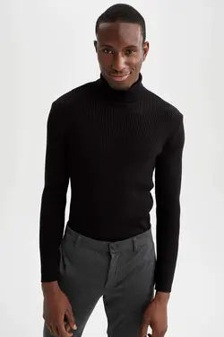 پلیور یقه اسکی مردانه سفید دفاکتو