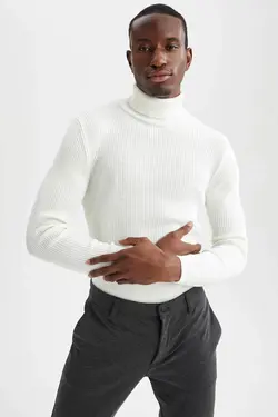 پلیور یقه اسکی مردانه سفید دفاکتو