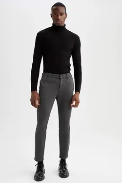 پلیور یقه اسکی مردانه سفید دفاکتو