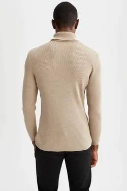 پلیور یقه اسکی مردانه بژ دفاکتو