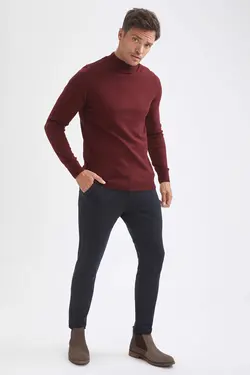 پلیور یقه اسکی مردانه زرشکی دفاکتو