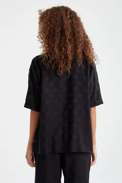 بلوز راحتی زنانه سیاه دفاکتو