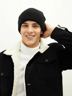 کلاه بافت مردانه  سیاه  ال سی وایکیکی