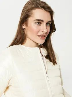 کاپشن کوتاه پفی زنانه ال سی وایکیکی