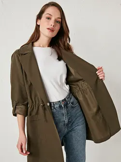 بارانی کوتاه کمردار زنانه ال سی وایکیکی