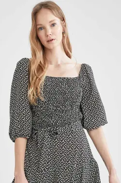 بلوز آستین کوتاه پفی گلدار زنانه دفاکتو