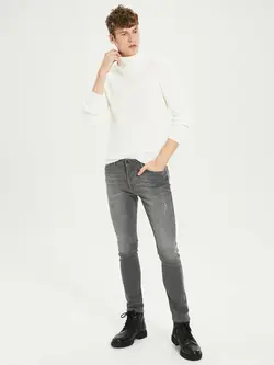 شلوار جین خاکستری