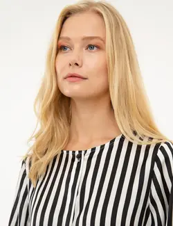 شومیز زنانه سیاه پیرکاردین