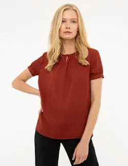 بلوز زنانه زرشکی پیرکاردین