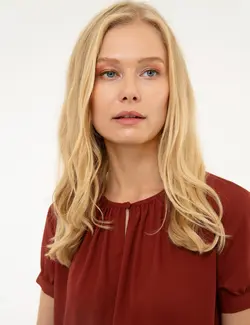 بلوز زنانه زرشکی پیرکاردین