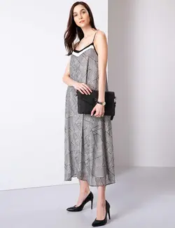 پیراهن زنانه سیاه پیرکاردین