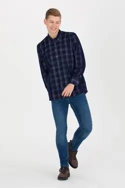 پیراهن مردانه آستین بلند طرحدار جیبدار راحت سرمه ای یو اس پولو