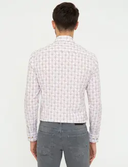 پیراهن آستین بلند مردانه یقه برگردان طرحدار جذب قهوه ای روشن پیرکاردین