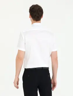 پیراهن آستین کوتاه مردانه یقه برگردان تک جیب سفید پیرکاردین