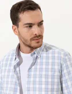 پیراهن آستین کوتاه مردانه یقه برگردان چهارخانه آبی روشن پیرکاردین