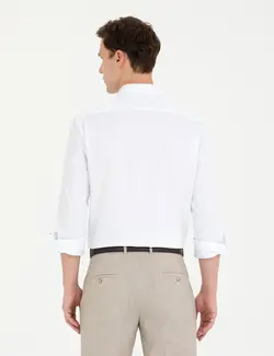 پیراهن آستین بلند مردانه یقه برگردان نخی جذب سفید پیرکاردین