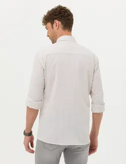 پیراهن آستین بلند مردانه یقه برگردان بدون جیب ساده خاکی پیرکاردین