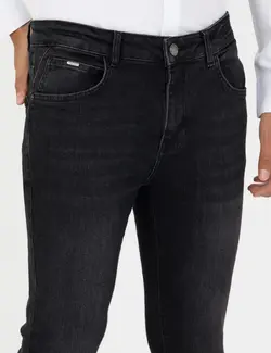 شلوار جین مردانه جیبدار جذب سیاه پیرکاردین