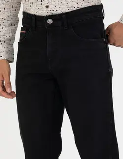 شلوار جین مردانه جیبدار جذب سیاه پیرکاردین