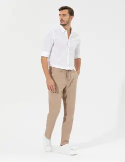 شلوار کتان و پارچه ای مردانه مخروطی ساده جیبدار قهوه ای روشن پیرکاردین