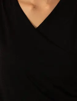 بلوز زنانه یقه هفت بدون آستین نخی سیاه پیرکاردین