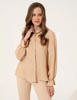 بلوز زنانه یقه کلاسیک راحت بژ پیرکاردین