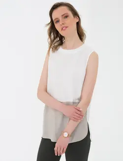 بلوز زنانه یقه گرد ساده بژ پیرکاردین