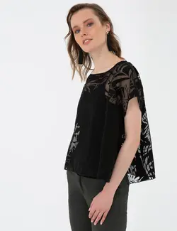 بلوز زنانه آستین کوتاه یقه گرد ویسکوز سیاه پیرکاردین