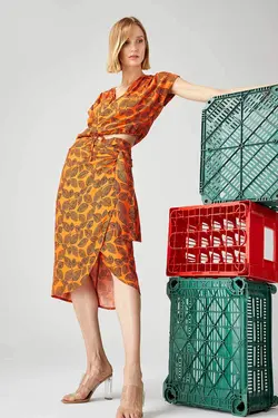 دامن زنانه نارنجی دفاکتو