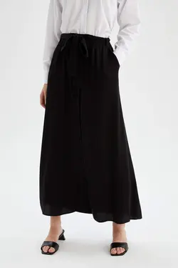 دامن زنانه سیاه دفاکتو